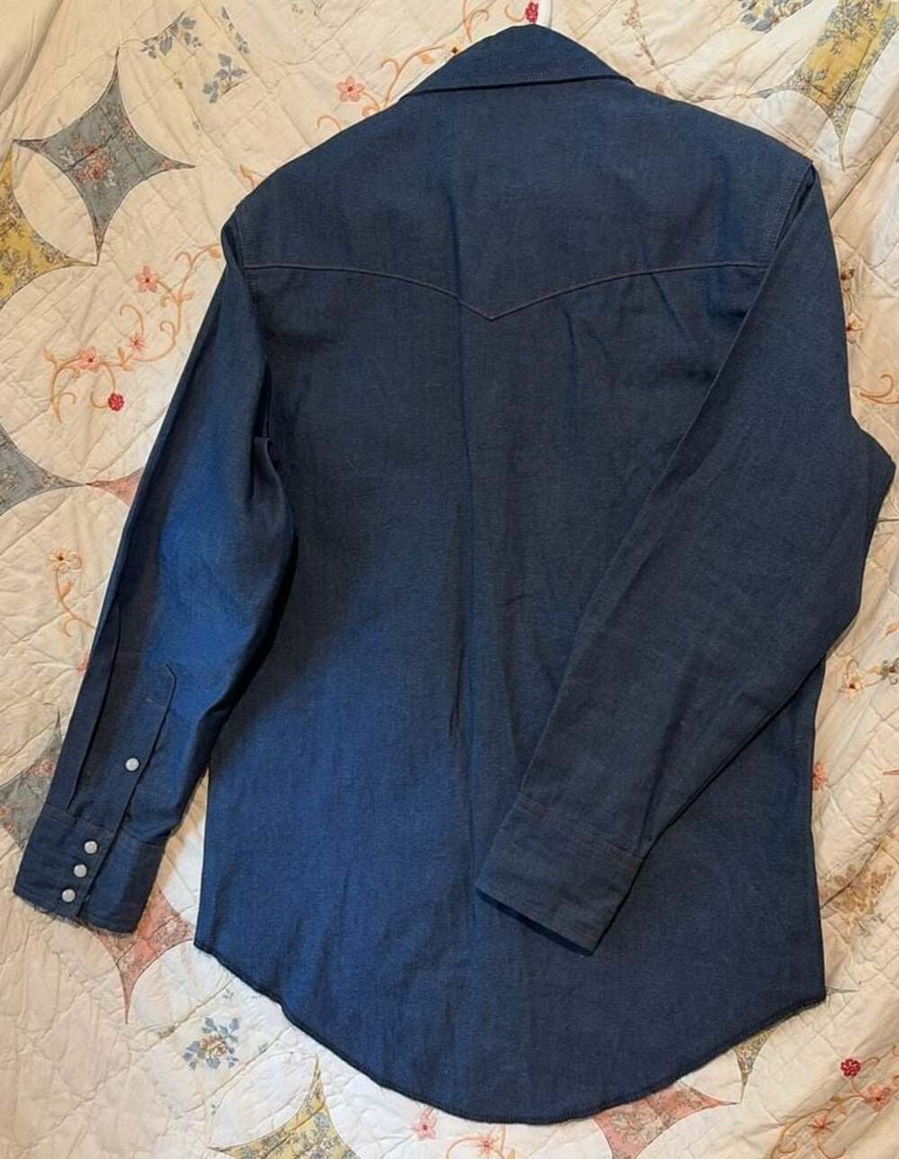 Wrangler Men's Cowboy Cut Long Sleeve Western Denim Snap Shirt 100% cotton - Picture 8 of 15